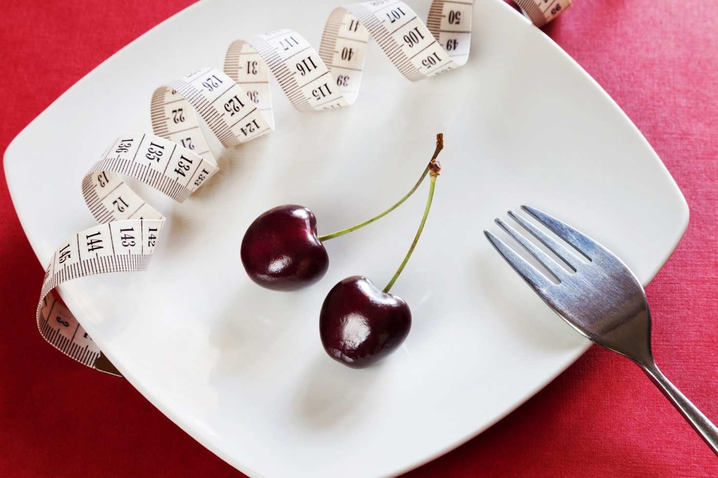 Secrets to Balancing Your Favorite Foods Into a Low-Carb Diet (Without Feeling Restricted)